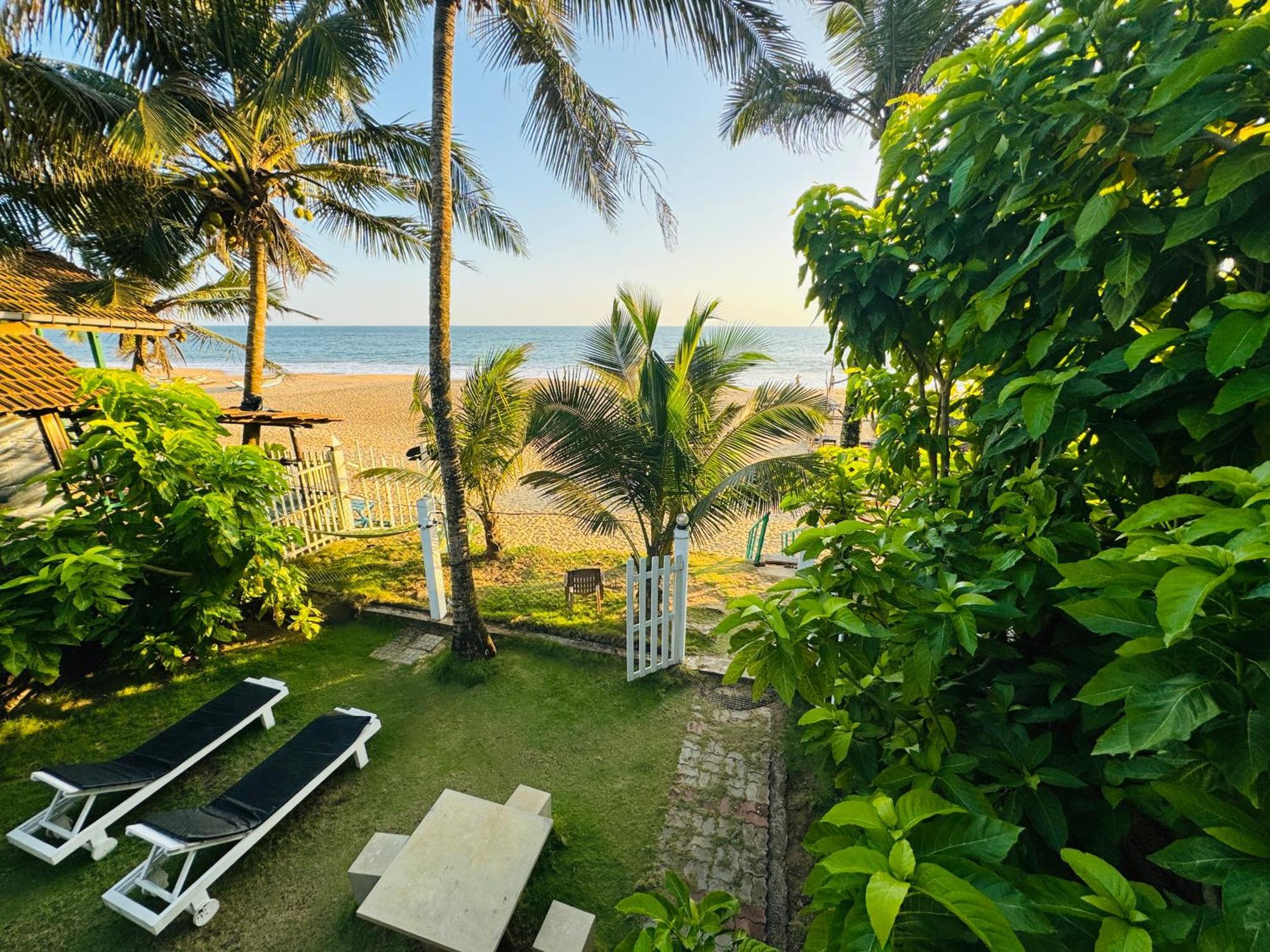 Il Nido Beach Home Galle Exterior photo
