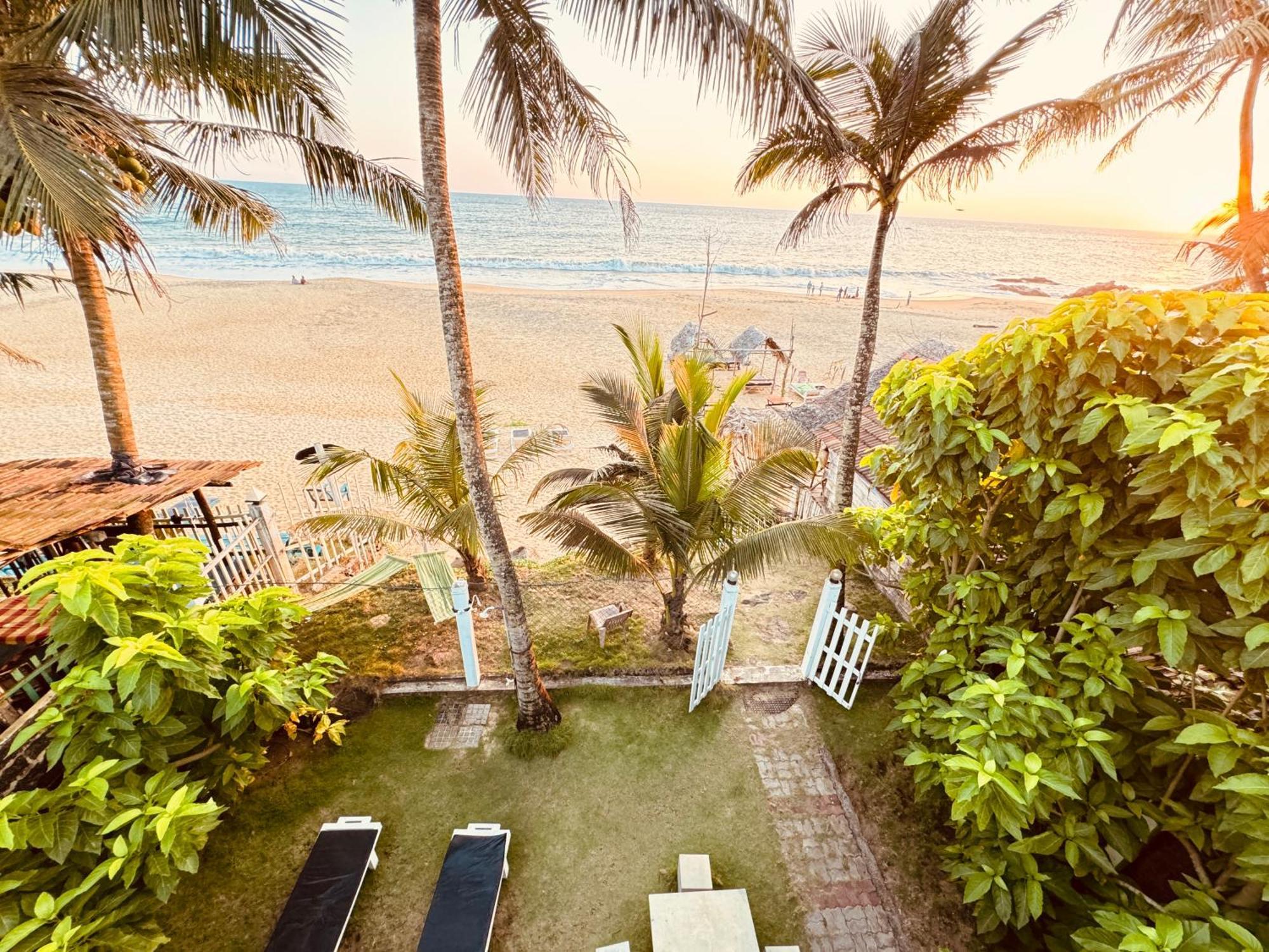 Il Nido Beach Home Galle Exterior photo